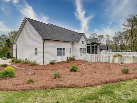 Exterior - 630 Deese Rd, Monroe, NC 28110 photo 6 of 9