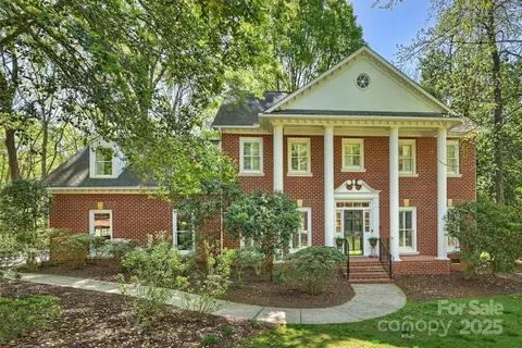 2605 Winding Oak Dr, Charlotte, NC 28270