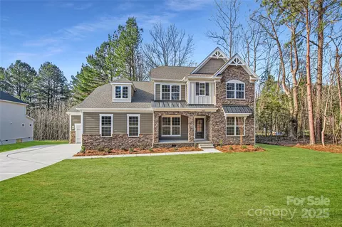 7009 New Town Rd, Waxhaw, NC 28173