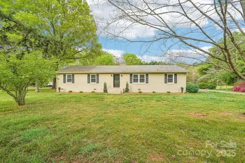 9907 Hagers Rd, Huntersville, NC 28078