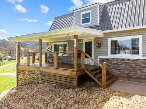 15 Ravenwood Rdg, Canton, NC 28716