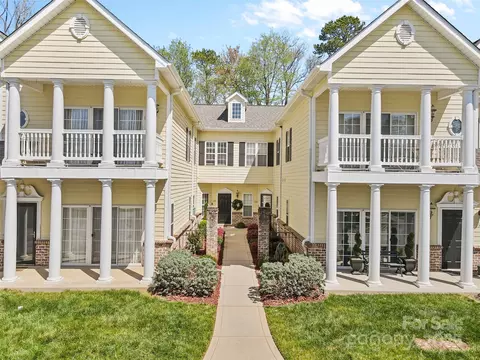 1386 21st Ne Ave NE, Hickory, NC 28601