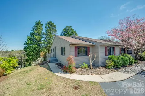 77 Chestnut St, Tryon, NC 28782