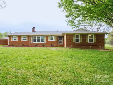 3452 Flat Creek Rd, Lancaster, SC 29720