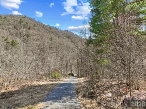 902 Spillcorn Rd, Marshall, NC 28753 photo 13