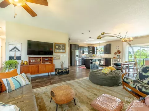 12 Paul Bridges Rd, Alexander, NC 28701 photo 4