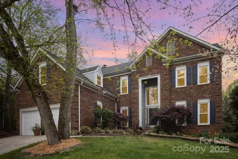 3409 Pondview Ln, Charlotte, NC 28210