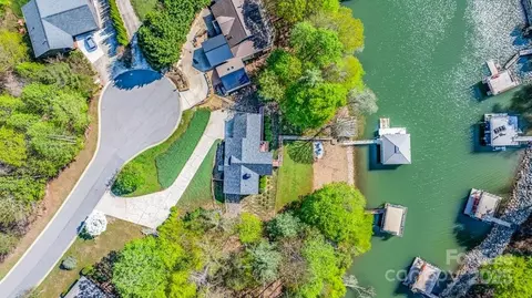 56 Lake Mist 30 30a Ct #30 & 30A, Nebo, NC 28761
