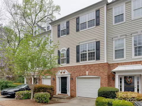 5430 Dockery Dr, Charlotte, NC 28209