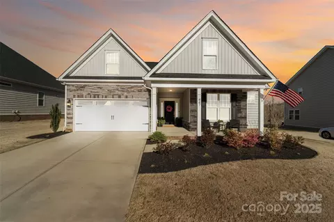 447 Hickory View Dr, Rock Hill, SC 29732