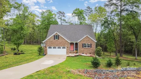 1027 Williamston Dr, Marshville, NC 28103