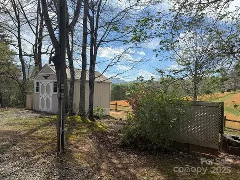 373 Chimney Rock Rd, Mill Spring, NC 28756 photo 3