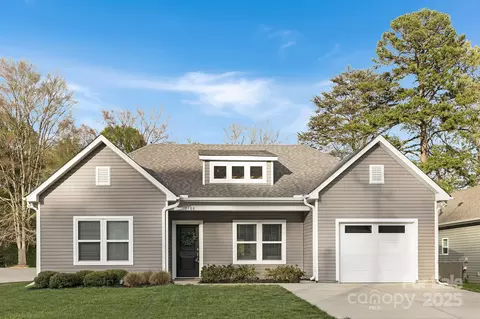 3708 Small Ave, Charlotte, NC 28269