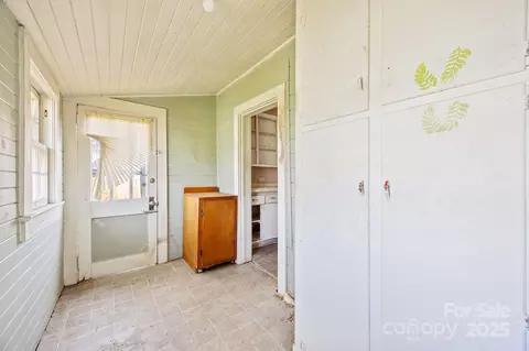 131 Phillipsville Loop, Canton, NC 28716 photo 28