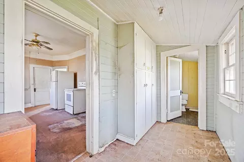 131 Phillipsville Loop, Canton, NC 28716 photo 29
