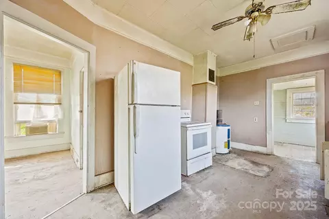131 Phillipsville Loop, Canton, NC 28716 photo 24