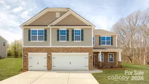 7115 Teague Dr, Gastonia, NC 28056