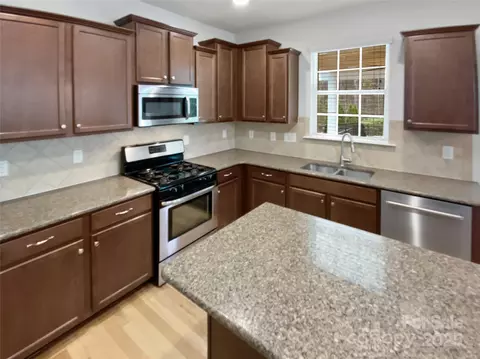 Kitchen - 78162 Rillstone Dr, Lancaster, SC 29720 photo 2 of 2