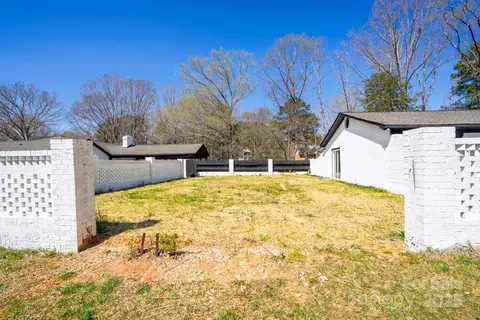 Exterior - 1946 Fairway Dr, Lancaster, SC 29720 photo 6 of 6