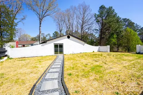 Exterior - 1946 Fairway Dr, Lancaster, SC 29720 photo 4 of 6