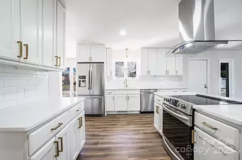 Kitchen - 1946 Fairway Dr, Lancaster, SC 29720 photo 1 of 2