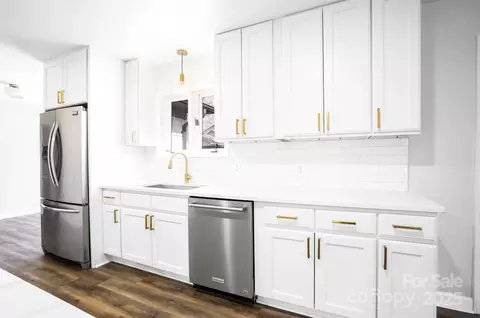 Kitchen - 1946 Fairway Dr, Lancaster, SC 29720 photo 2 of 2