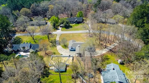 View/Area - 1946 Fairway Dr, Lancaster, SC 29720 photo 2 of 4