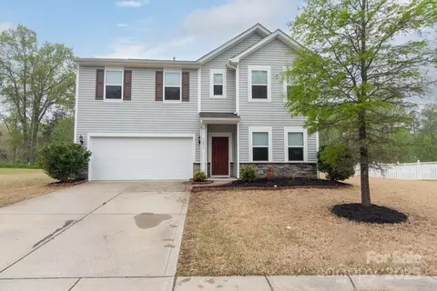 7217 Cedarfield Rd, Charlotte, NC 28227