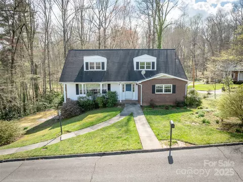 101 Burke St, Waynesville, NC 28786