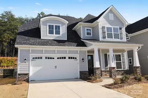 1378 Cedardale Ln, Denver, NC 28037