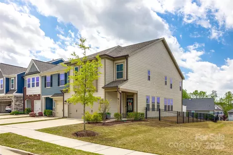 3021 Patchwork Ct, Fort Mill, SC 29708 photo 3