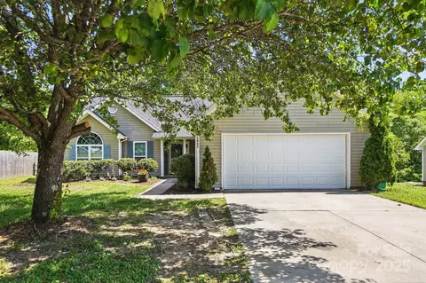 2945 Christian Scott Ln, Charlotte, NC 28214
