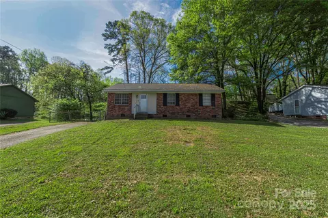 619 Center St, Gastonia, NC 28054