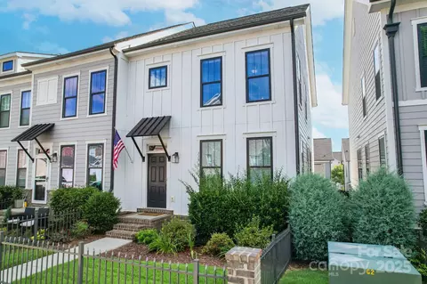 119 Capital Avnu Ave #E, Mooresville, NC 28117