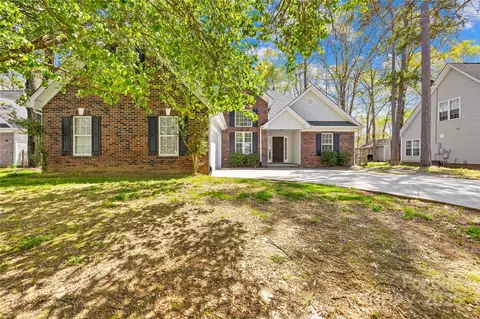 3002 Enderbury Dr, Indian Trail, NC 28079