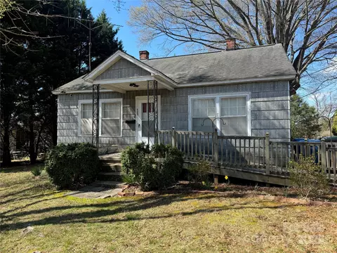 523 29th Avenue Nw Dr NW, Hickory, NC 28601