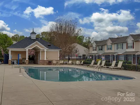12550 Mcgrath Dr, Charlotte, NC 28269