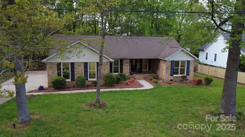 413 Parallel Dr, Harrisburg, NC 28075