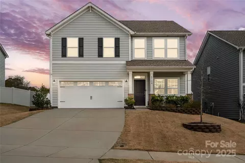 5104 Thomasville Dr, Belmont, NC 28012