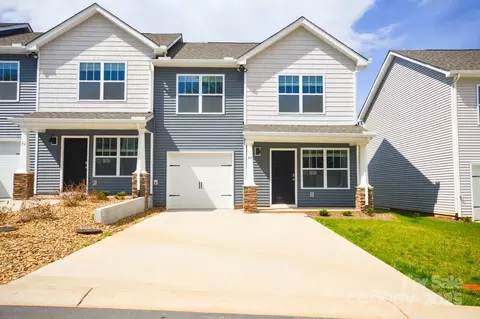 44 Cain Hollow Way, Asheville, NC 28806