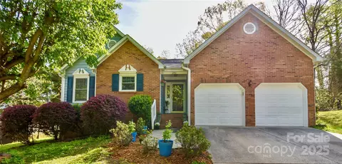 2731 Bishopton Pl, Charlotte, NC 28216
