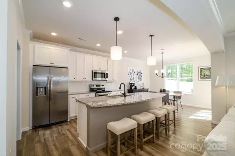 7036 Heron Rookery Way, Charlotte, NC 28214