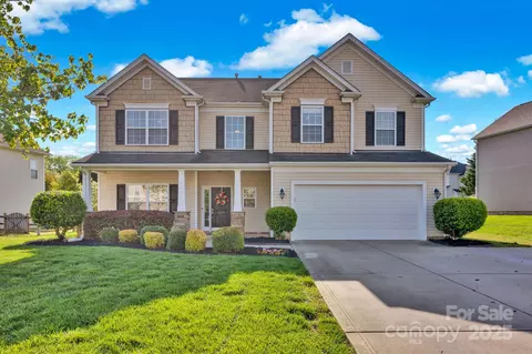 6115 The Meadows Ln, Harrisburg, NC 28075