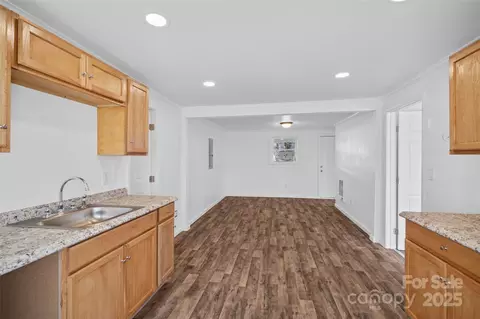 Living - 87 Sellers Rd, Clyde, NC 28721 photo 2 of 3