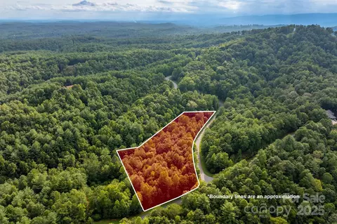 5 Round Mountain 5 Pkwy #5, Lenoir, NC 28645
