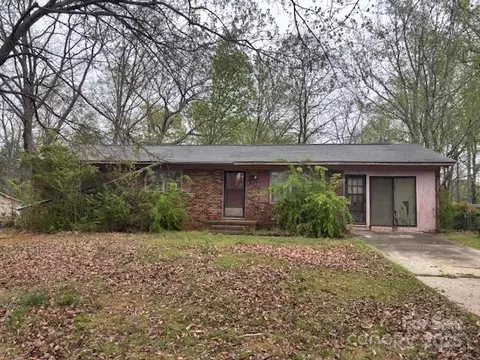 307 Brook St, Salisbury, NC 28146
