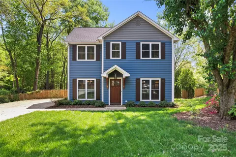 1536 Bear Mountain Rd, Charlotte, NC 28214