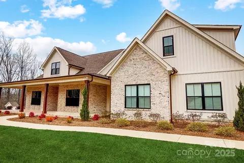 Exterior - 317 Boyd Rd, Clover, SC 29710 photo 1 of 6