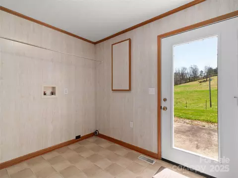 149 Sunny Hill Ln, Clyde, NC 28721 photo 12