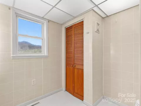 149 Sunny Hill Ln, Clyde, NC 28721 photo 34